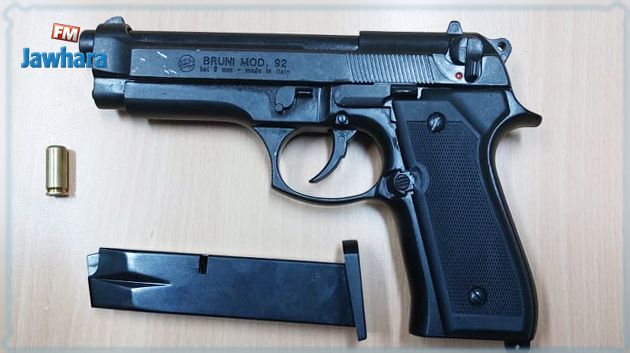 بينهم إرهابي : القبض على 11 شخصا وحجز سلاح (صور)