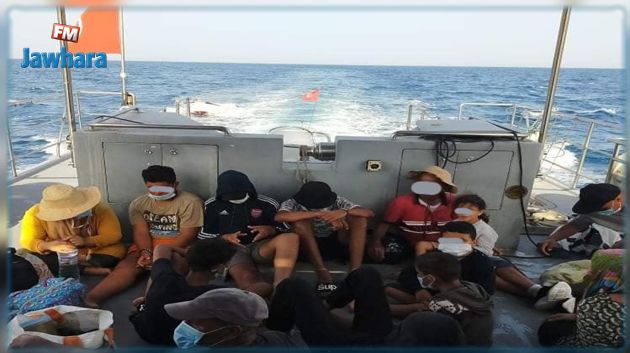 قابس: الفرقة البحرية للديوانة تنقذ 'حراقة' بينهم رضع من الغرق