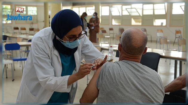 نقل المواطنين البالغين من العمر 40 سنة فما فوق مجانا إلى مراكز التلقيح