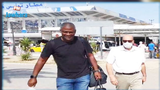 وصول راضي الجعايدي الى مطار تونس قرطاج