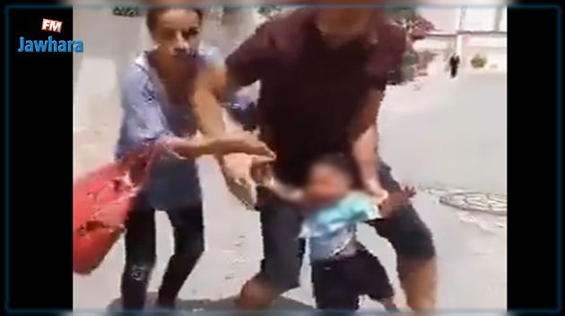 حادثة تعنيف الرضيعة من قبل والدتها: تحديد مكان الواقعة والبحث جار عن هوية الاشخاص