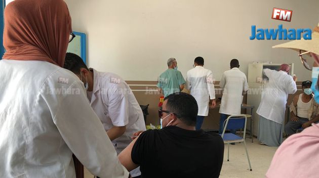 إقبال كثيف على مراكز التلقيح بجزيرة جربة