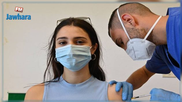  يهم الفئة العمرية من 18 إلى 39 سنة المسجلين بإيفاكس: نوع التلقيح المضاد لكورونا الذي سيتلقونه يوم الأحد القادم