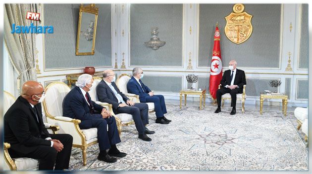 سعيد يدعو المركز الوطني البيداغوجي وأصحاب المكتبات للتخفيض في الأسعار