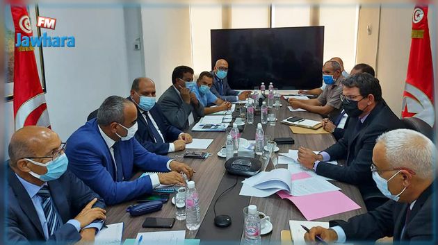 الاتفاق على تأمين نقل 7000 طن من الفسفاط يوميا على متن القطارات