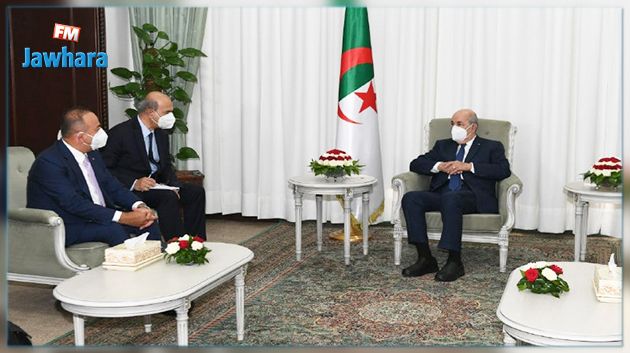 الرئيس الجزائري ووزير خارجية تركيا يتطرّقان الى عدة ملفات بينها التطورات في تونس 