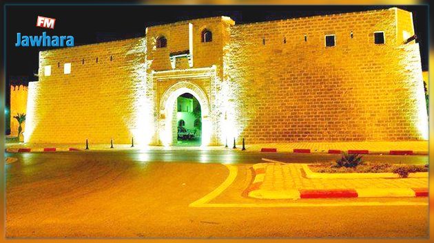 سوسة: منحرفون يتلفون كاشفات الاضواء لسور باب الغربي التاريخي