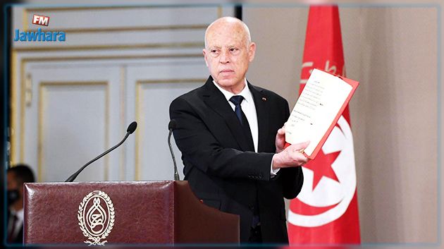 بعد انقضاء مدّة شهر من سريان التدابير الإستثنائية: أستاذ قانون دستوري يكشف السيناريوهات المحتملة