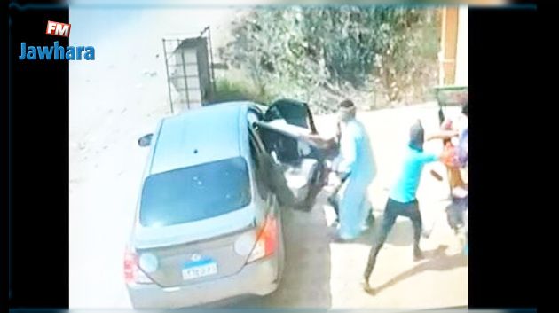حادثة صادمة تهزّ الشارع المصري: اختطاف طفل من والدته (فيديو)