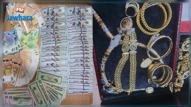  سوسة: حجز مبالغ من العملة الأجنبية ومصوغ بقيمة 245 ألف دينار (صور)