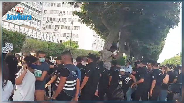 نقابة الصحفيين تستنكر الاعتداء على الصحفيين وتدعو رئيس الدولة لحماية حرية العمل الصحفي