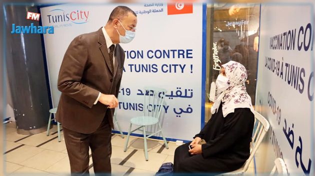 المكلّف بتسيير وزارة الصحّة يزور مراكز التّلقيح بولايات تونس الكبرى 