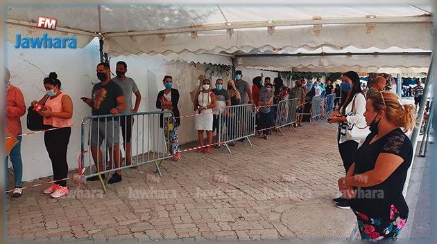 سوسة : تنظيم محكم وإقبال مرضي على التطعيم بإعدادية قسنطينة (صور)