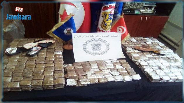 مطار قرطاج: إحباط تهريب 1097 صفيحة