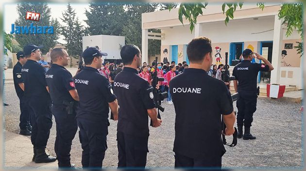 العودة المدرسية: الديوانة ترافق أبناء شهداء السلك الى مدارسهم (صور)