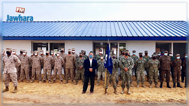 كتيبة أمريكية تشارك في بناء وحدة طبية في طبرقة (صور)