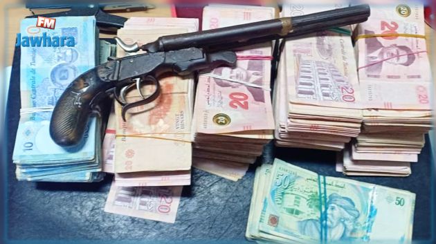 سوسة : حجز 150 ألف دينار ومسدس تقليدي الصنع