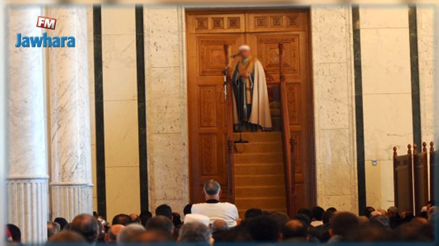 منوبة: إيقاف شاب قاطع خطبة الجمعة وصعد إلى المنبر