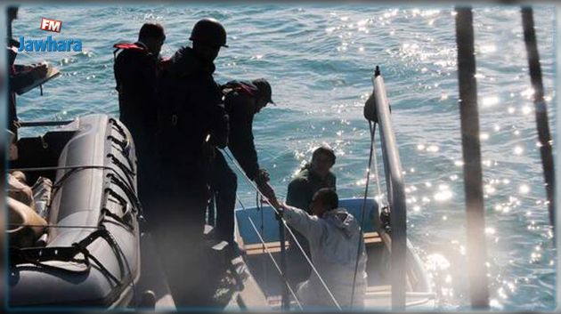 جيش البحر ينقذ 123 مهاجرا سرّيا