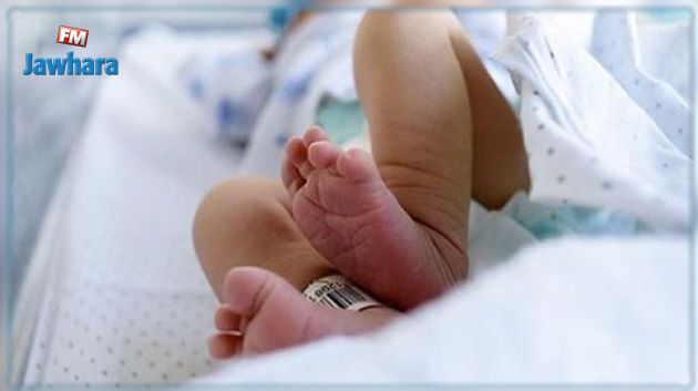 العثور على رضيعة حديثة الولادة في محيط مستشفى فرحات حشاد: تفاصيل صادمة