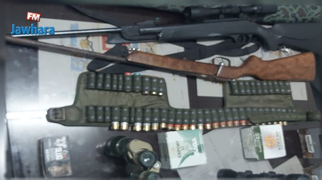 منزل بوزلفة: ايقاف شخص وحجز بندقتي صيد وخراطيش( صور)