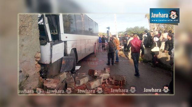 المنستير: وفاة شخص واصابة 32 اخرين في اصطدام قطار بحافلة