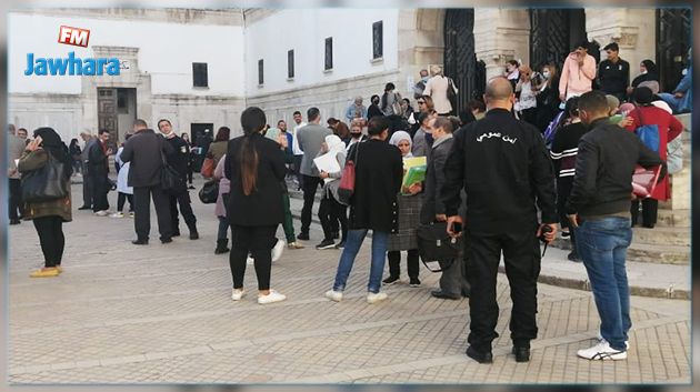 وقفة احتجاجية بالمحكمة الابتدائية بتونس