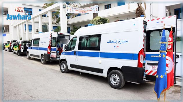 وزارة الصحة تتسلم 14 سيارة إسعاف (صور)