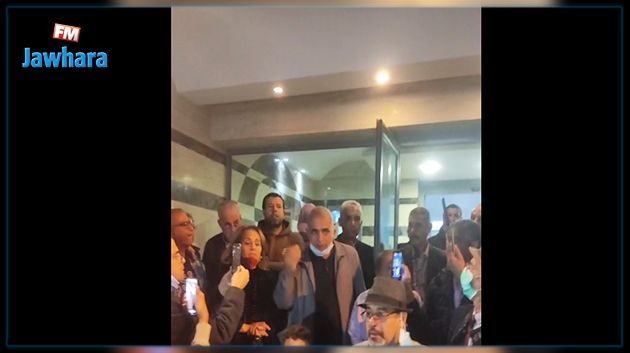 اتحاد الشغل: الاستعداد لنقل الاستاذ الذي تم الاعتداء عليه بسكين الى المستشفى العسكري