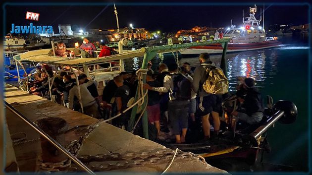 وصول 82 مهاجرا تونسيا إلى جزيرة لامبيدوزا