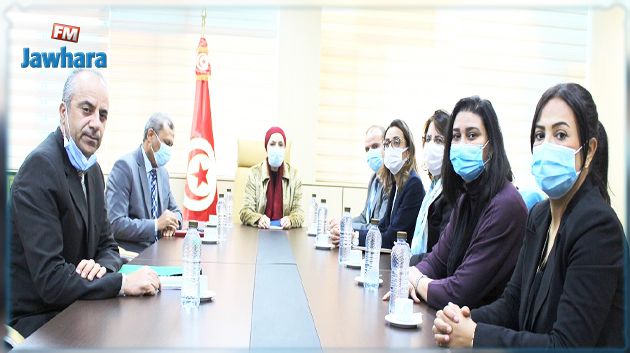 وزيرة العدل تؤكد الحرص على تشريك القضاة في إصلاح منظومة العدالة