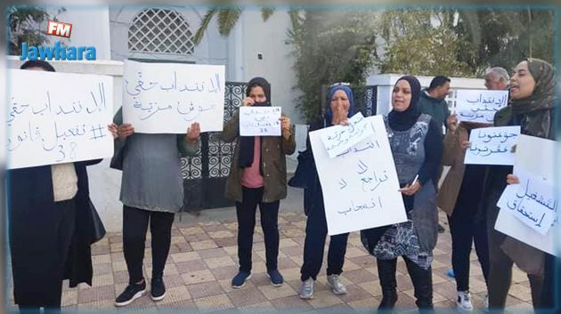 قفصة: المشمولون بالقانون عدد 38 لتشغيل حاملي الشهائد يحتجون