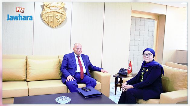 وزيرة العدل تكشف عن انتدابات مرتقبة للكتبة والأعوان في المحاكم