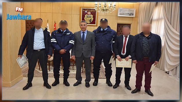 ترقيات استثنائية لأعوان الأمن الذين تصدّوا للعنصر التكفيري بشارع الحبيب بورقيبة