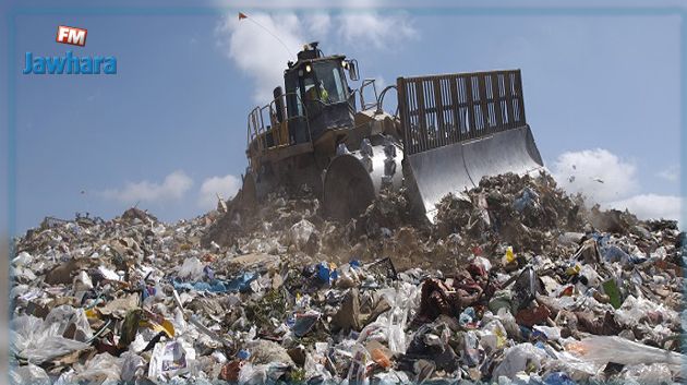 القيروان : رفع النفايات الملقاة بمنطقة الرويسات