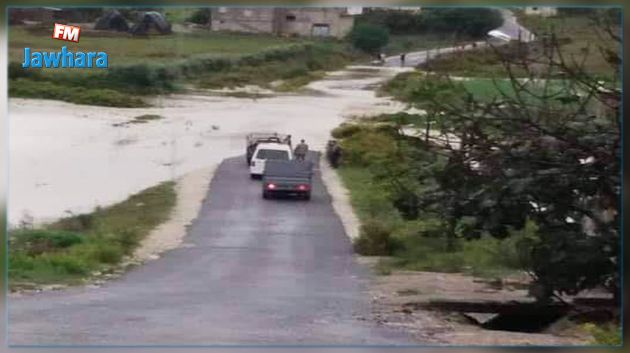 انقطاع طريقين في نفزة 