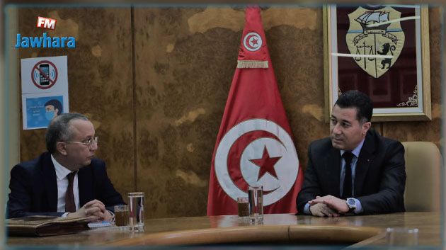 وزير النقل يدعو إلى الإستئناف الفوري لنشاط شركة النقل بسليانة