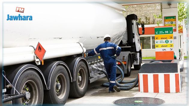 اتحاد الشغل يدعو العاملين في قطاع نقل المحروقات إلى العمل بصفة عادية