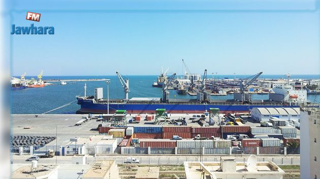 بقاء 4 بواخر قمح وشعير وفارينة مستوردة في عرض البحر 