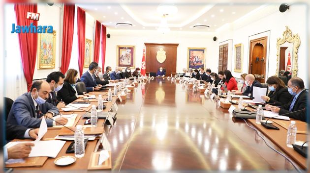 رئيسة الحكومة تشرف على اجتماع اللجنة الوزارية لشؤون البحر 