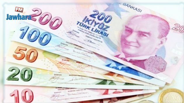 الليرة التركية تنزل إلى 12.9 إزاء الدولار