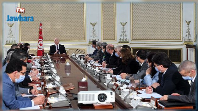 قيس سعيّد يكشف فحوى مكالمة هاتفية جمعته بوكيل جمهورية