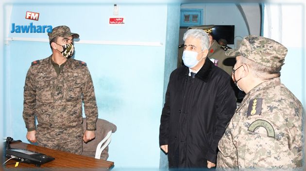 وزير الدفاع الوطني يزور منشأتين عسكريتين بالعاصمة