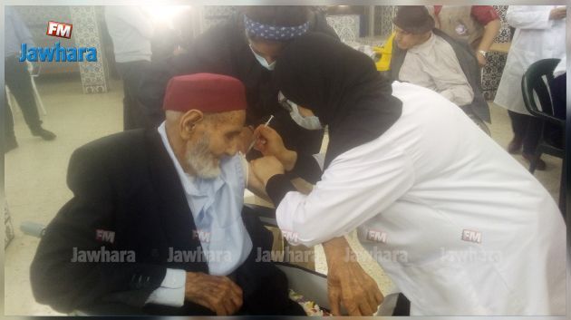 مديرة كبار السن : تم تطعيم 475 مقيما بمؤسسات رعاية كبار السن العمومية بالجرعة الثالثة