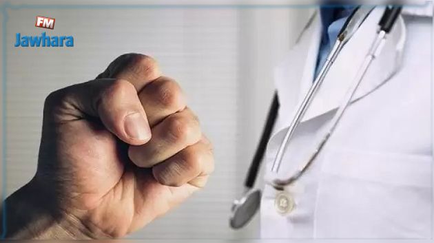 وزارة الصحة تتوعّد بتتبع كل المُعتدين على الطواقم الطبّية وشبه الطبية 