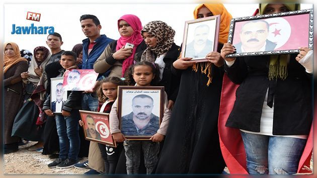 ممثلون عن عائلات شهداء وجرحى ملحمة بن قردان يدعون إلى التسريع باستكمال المسار القضائي