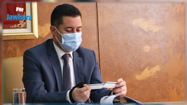 وزير النقل يدعو إلى تسريع استكمال منظومة الاستخلاص لشركة نقل تونس