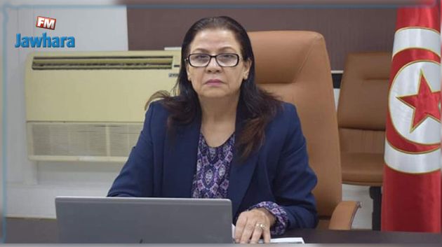 مواد غذائية مُدعّمة مفقودة في تونس ومتوفرة في الأسواق الليبية: وزيرة التجارة توضّح