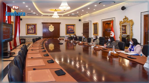 بودن تشرف على جلسات عمل حول الإصلاحات الهيكلية لإنقاذ الإقتصاد الوطني