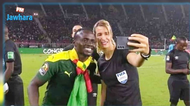 الحكمة بشرى كربوبي تشارك ساديو ماني فرحة التتويج